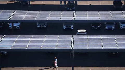 Temiz enerji AB'ye 2025'te 51 milyar € kazandırdı: güneş başı çekti