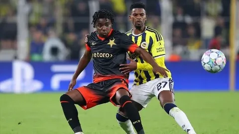 Fenerbahçe, galibiyeti son dakikada kaçırdı