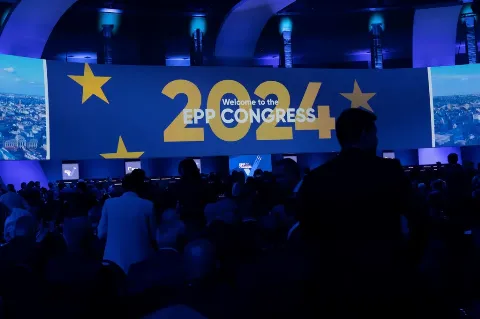 AB Savcılığından, EPP Kararı