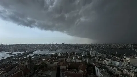 İstanbul dahil bazı bölgelerde salı günü kuvvetli yağış bekleniyor