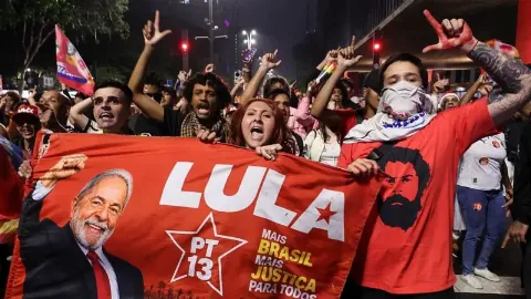 Brezilya'da Lula'dan yeni seçim zaferi