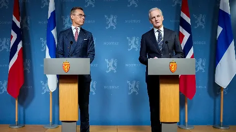 Finlandiya ve Norveç liderleri Putin'i aradı