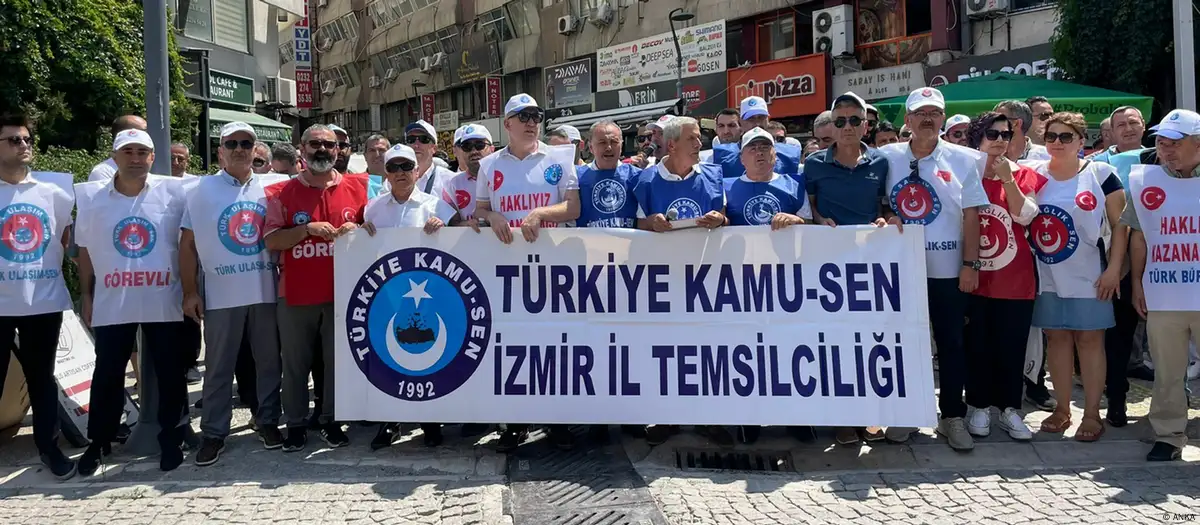 Türkiye Kamu-Sen'den Türkiye Genelinde 1 günlük iş bırakma kararı