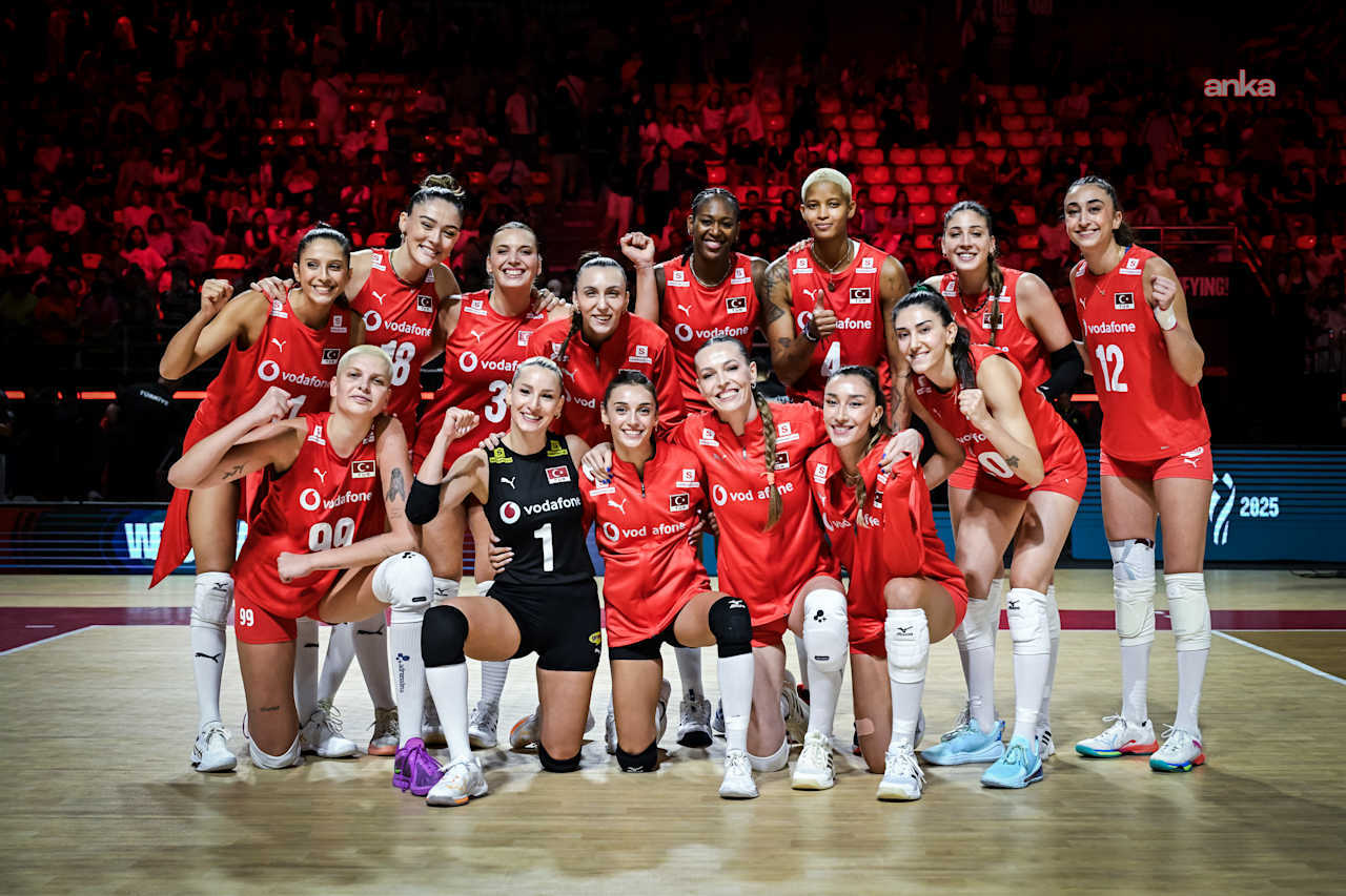 Filenin Sultanları, Dünya Şampiyonası'na 3-0'lık İspanya galibiyetiyle başladı
