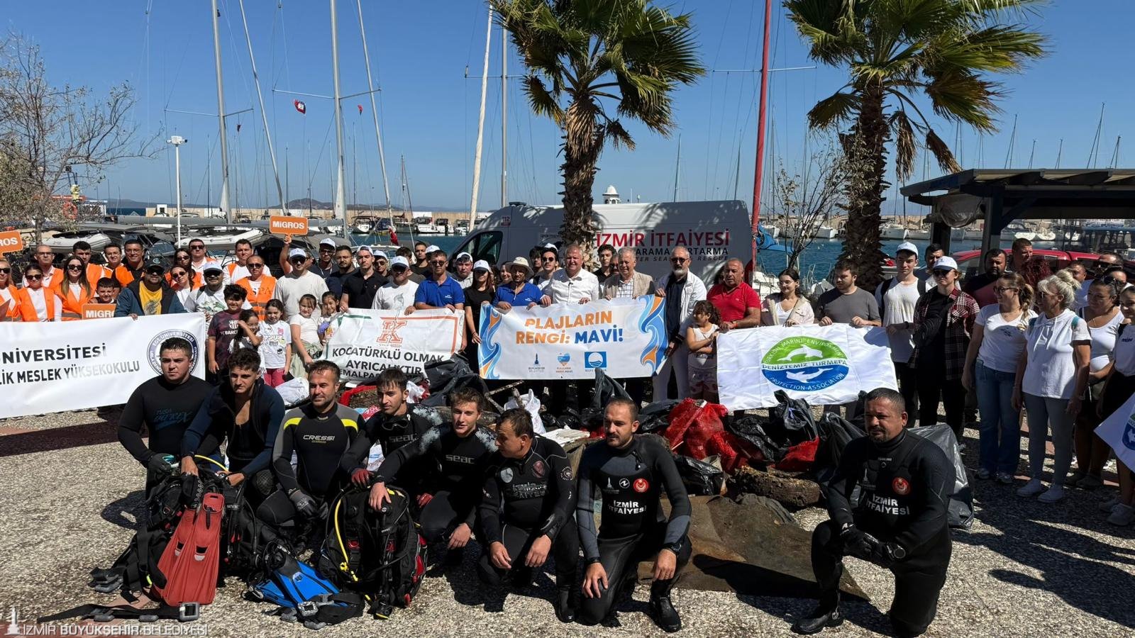 ​Urla'da kıyı ve deniz temizliği yapıldı