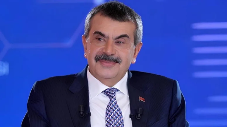 'İmam hatipleri dünya markası yapacağız' diyen Bakan Tekin çocuğunu özel okula gönderdi