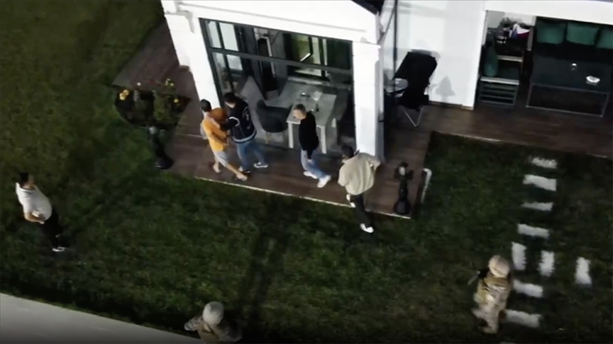 Muvazaalı gayrimenkul satışıyla vatandaşlık sağlayan suç örgütü çökertildi