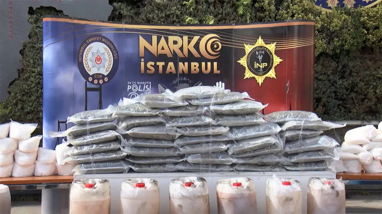 İstanbul’da dev uyuşturucu operasyonu: 808 kilo madde, 1,5 milyon hap ele geçirildi