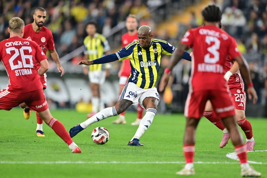 Fenerbahçe evinde kazandı: Galibiyet hasretine son verdi