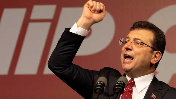 İmamoğlu üniversitelilere desteği duyurdu: “Milletin parası millete gidiyor”