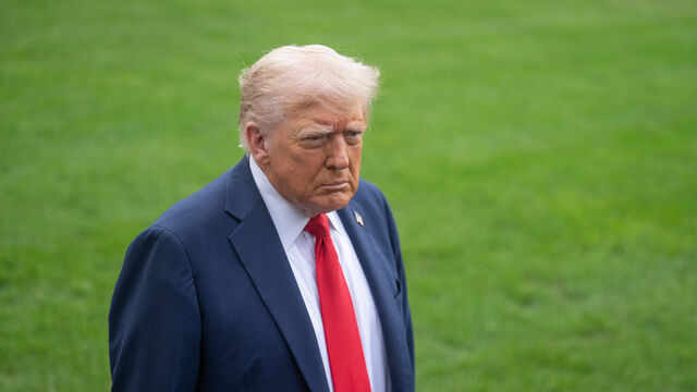 ABD'den Çin'e yüzde 100 ek gümrük vergisi