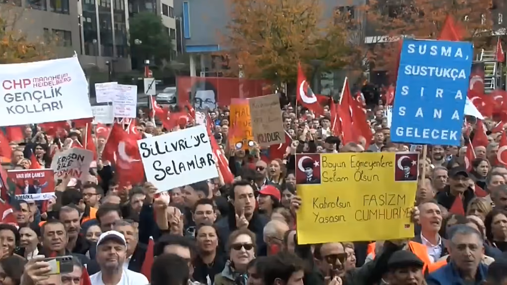 CHP'nin ilk yurtdışı mitingi Brüksel'de: Öne çıkan gelişmeler