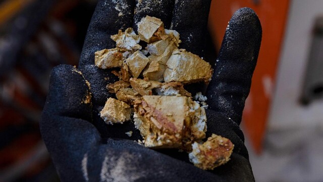 AB, Çin'in nadir element politikasına karşı