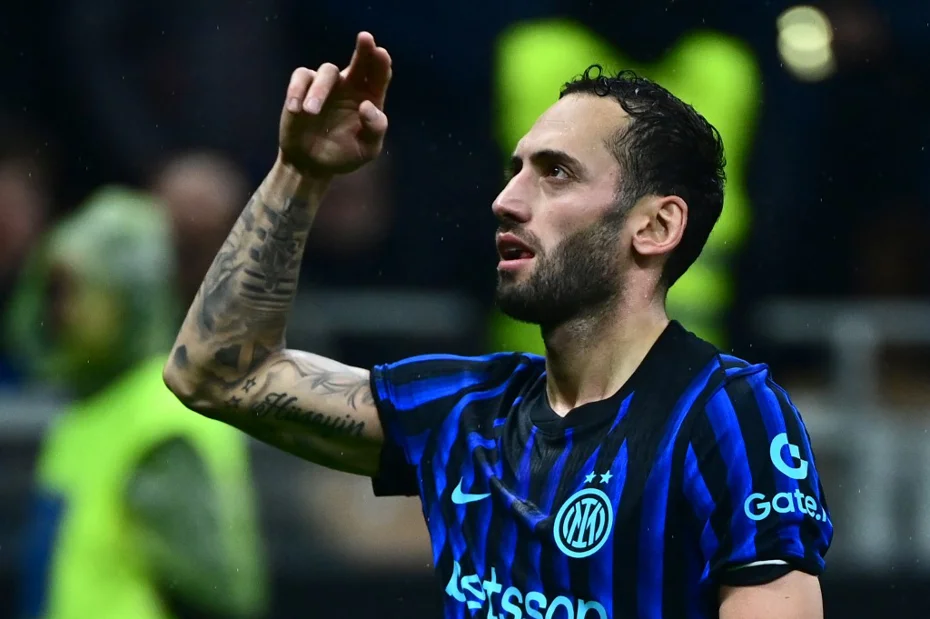 Hakan Çalhanoğlu duble yaptı