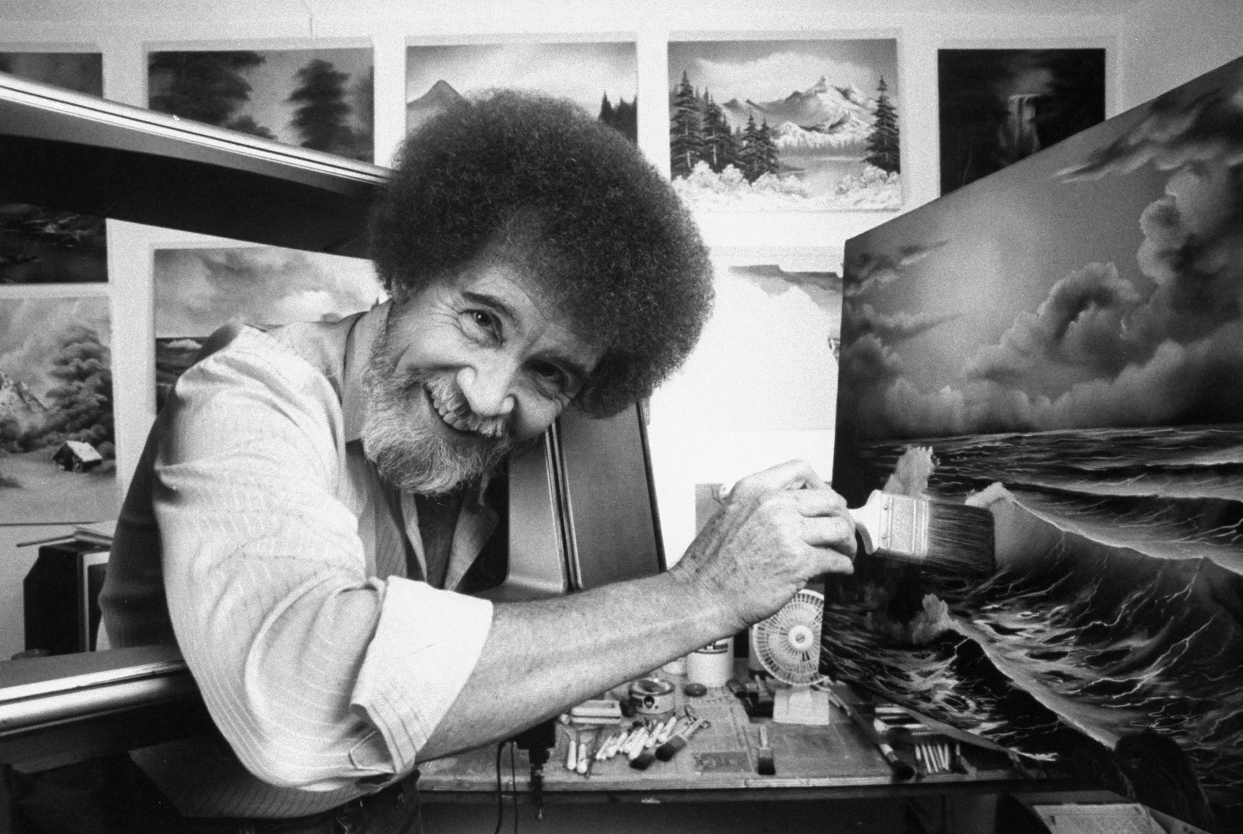 Ünlü ressam Bob Ross’un tabloları tahminleri aşarak açık artırmada 600 bin dolara satıldı