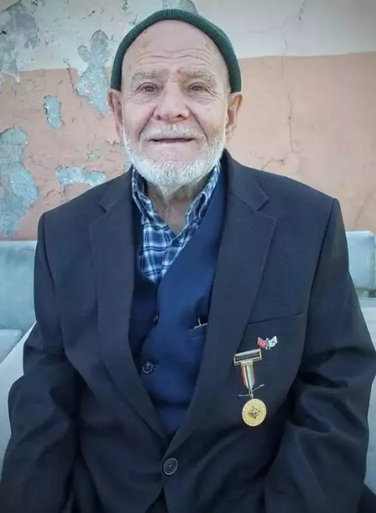 Kore gazisi, askeri törenle toprağa verildi