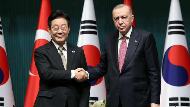 Erdoğan: Güney Kore ile nükleer enerji santrali görüşmeleri sürüyor