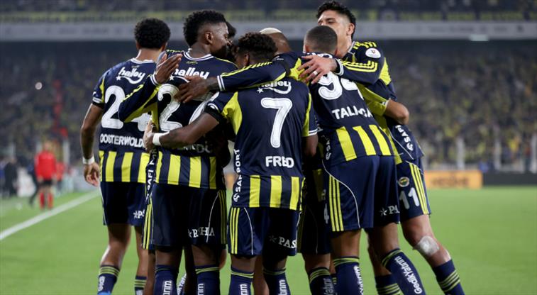 Fenerbahçe, Ferencváros’u ağırlıyor