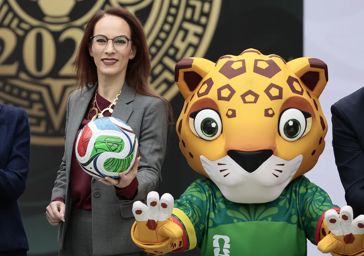 2026 FIFA Dünya Kupası, üç ülkenin ortaklaşa ev sahipliği yaptığı ilk turnuva olacak.