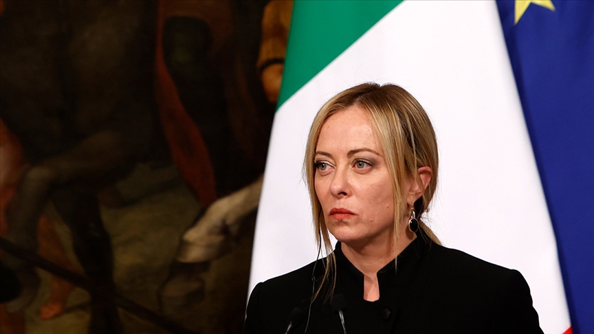 İtalyanlar Meloni'nin savaş bütçesini kınadı: