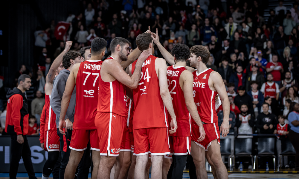 A Milli Erkek Basketbol Takımı İsviçre'yi deplasmanda farklı geçti: 60-85
