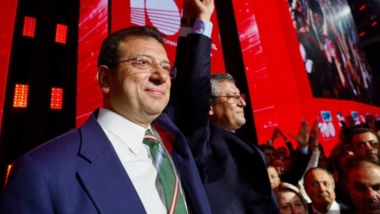 SDD, İnsan Hakları ödülünü İmamoğlu’na verdi... CHP lideri Özel: ‘İddianamenin arkasında duramadılar’