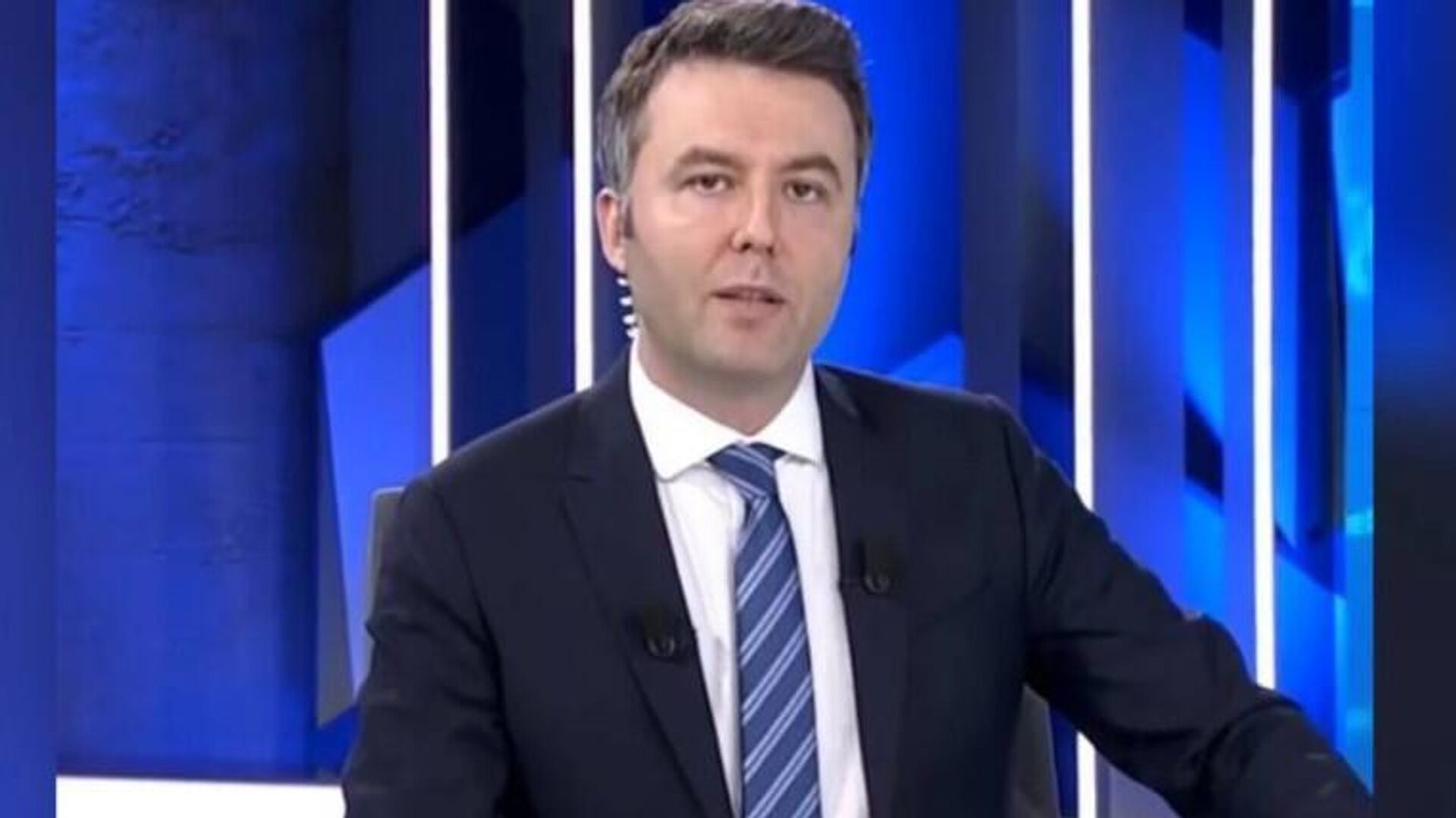 Gazeteci Mehmet Akif Ersoy gözaltına alındı