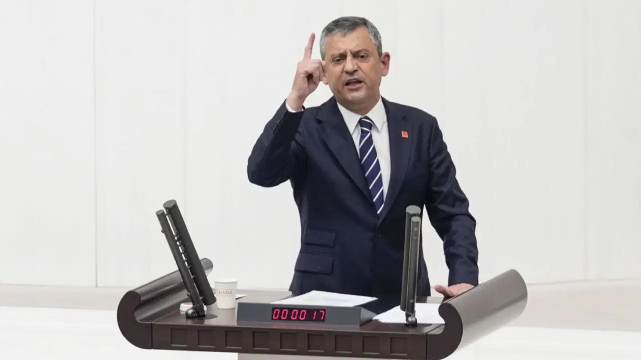 CHP lideri Özgür Özel'in dokunulmazlık dosyası Meclis'te!