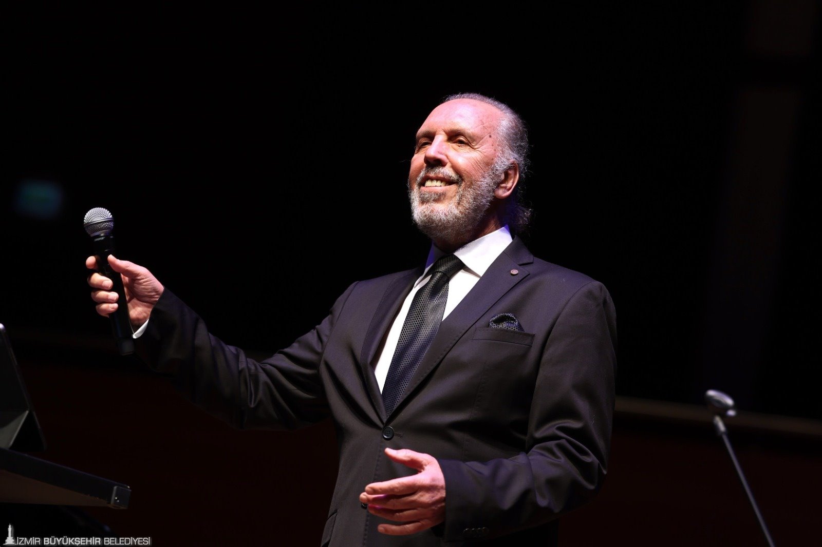 Fatih Erkoç söyledi İzmirliler eşlik etti