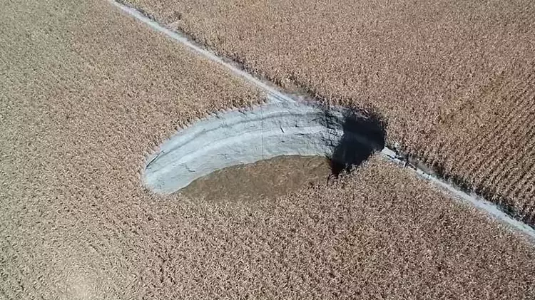 ‘Yer altı suları çekildikçe doğa bize oluşan obruklarla karşılık veriyor’