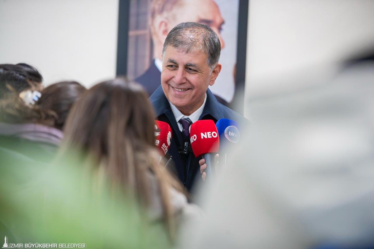 Başkan Tugay: Hizmette ayrım yok