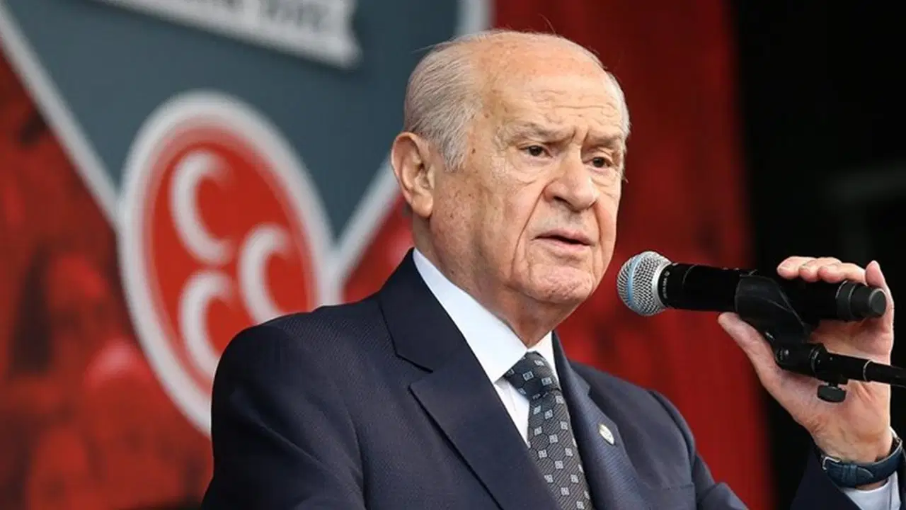 Bahçeli'den CNN Türk'e 'Maduro' açıklaması: 15 Temmuz ile aynı