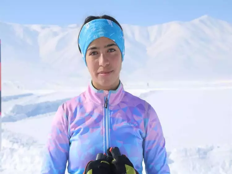 Yüksekovalı kayakçılar, eksi 21 derecede Türkiye elemelerine hazırlanıyor