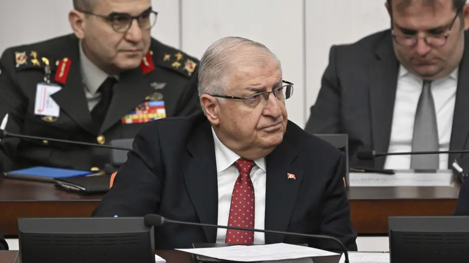 Bakan Güler'den PKK/YPG'ye sert uyarı