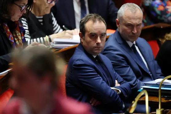 Sébastien Lecornu, İçişleri Bakanı'ndan, yerel seçimlerin yapılacağı tarihlerden önce yasama organının örgütlenmesini organize etmesini istedi.