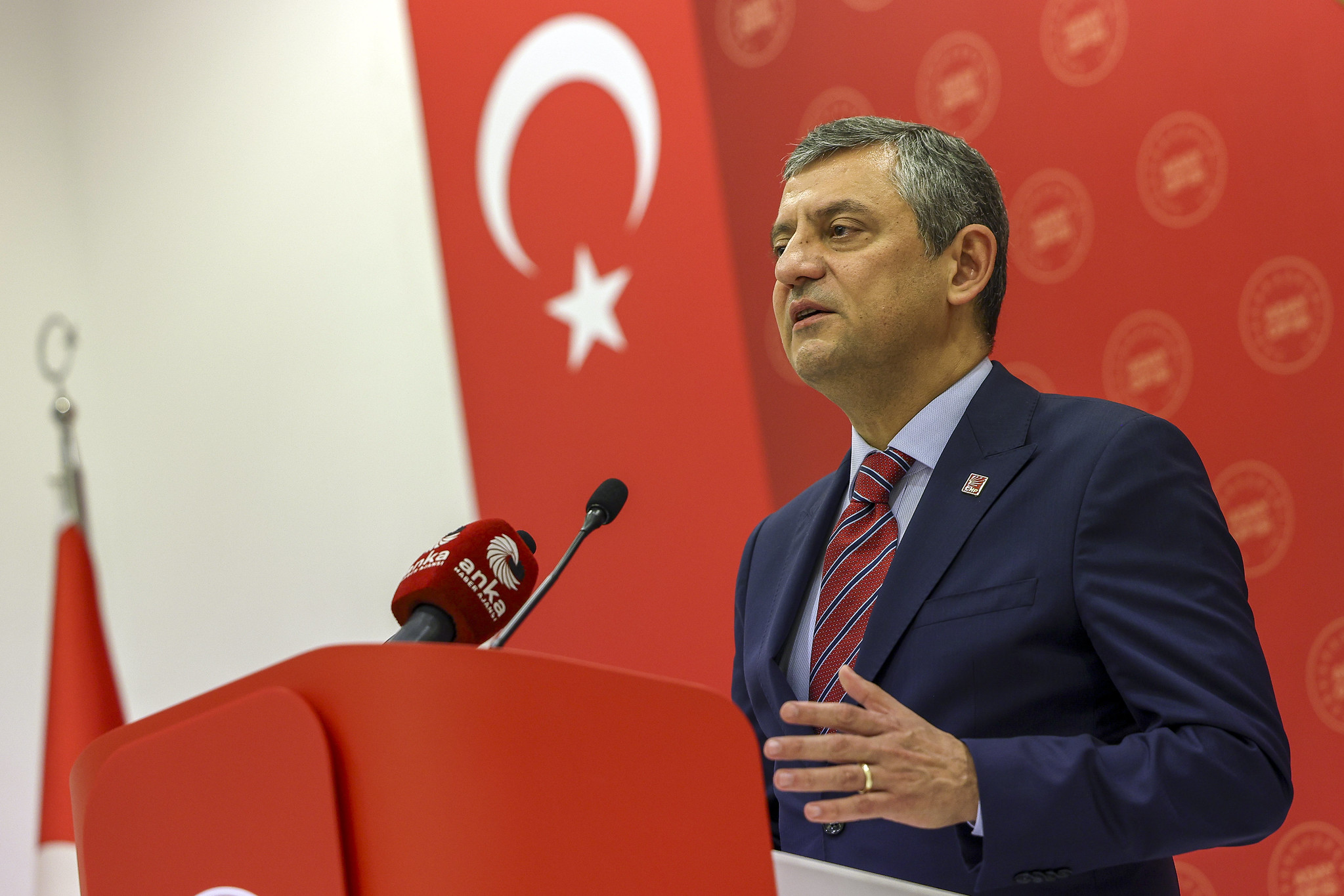 CHP Lideri Özel'den Cumhurbaşkanlığı Aday Ofisi Vurgusu
