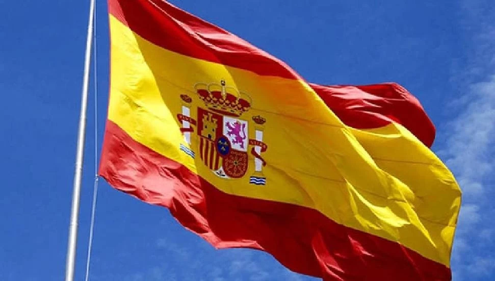 İspanya, Lübnan'da İsrail tanklarının İspanyol devriyesine ateş açtığını duyurdu