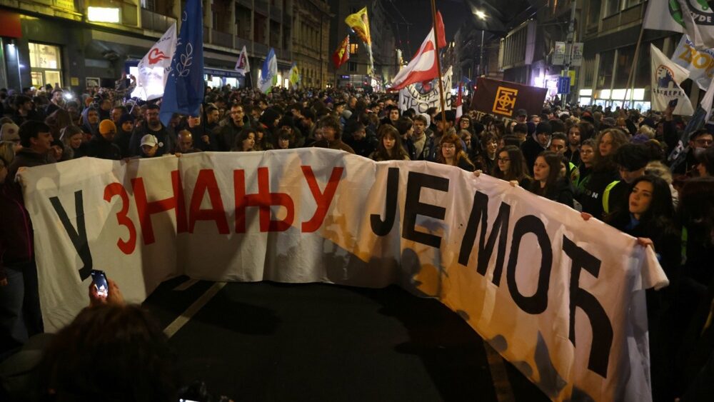 Paranın İzini Sürmek: Sırbistan ve Gürcistan İçin Neden Çin Değil, AB Daha Önemli