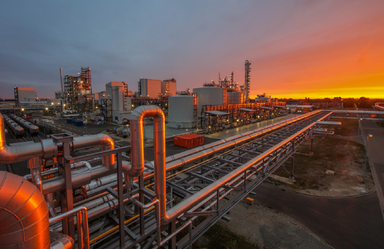 Avrupa’nın petrol devleri, hissedarlara yapılan ödemelerde milyarlarca dolarlık kesintiye hazırlanıyor