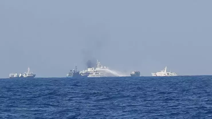 Çin Sahil Güvenlik gemileri, Japon kara sularını ihlal etti