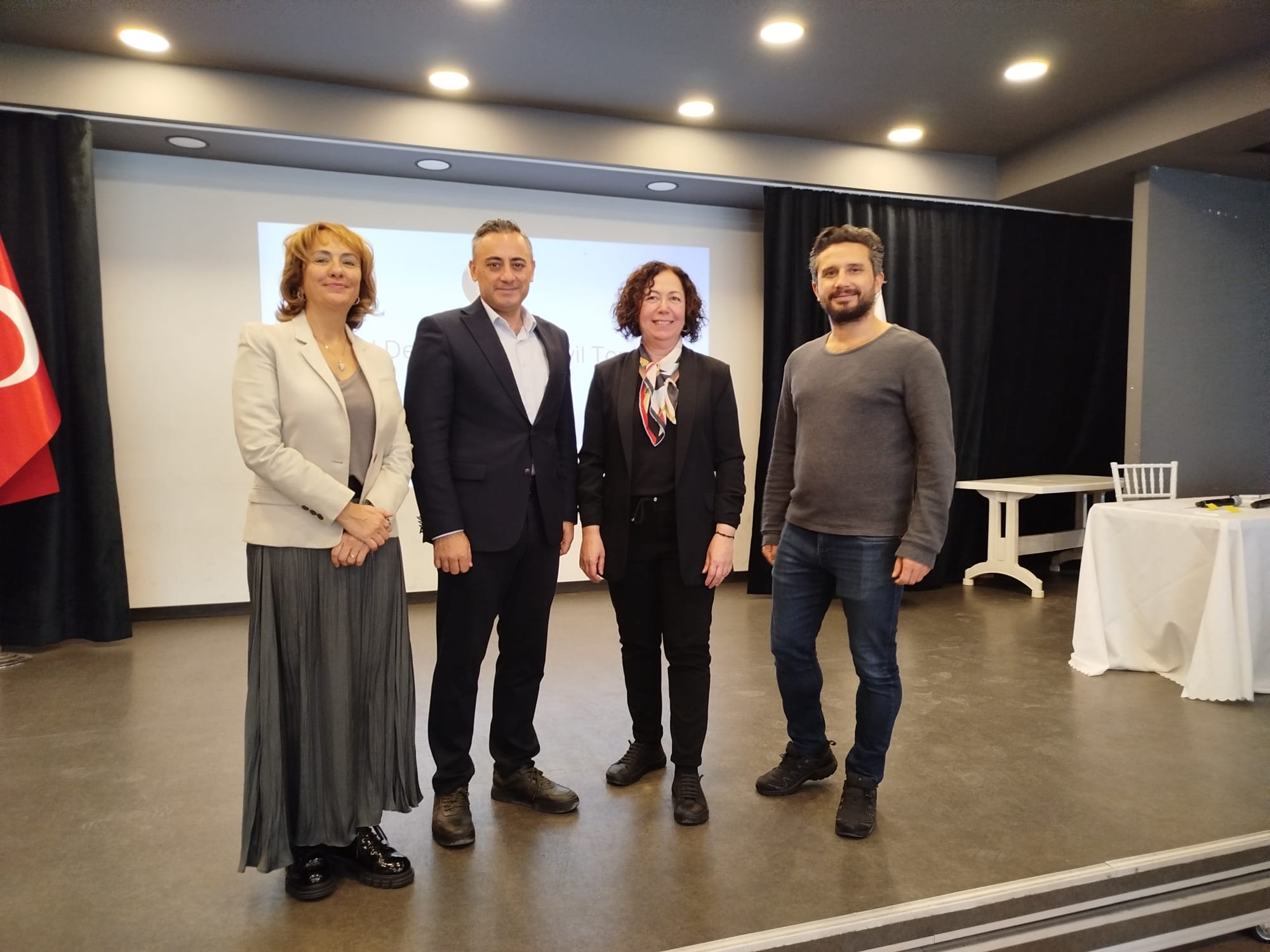 İzmir Kent Konseyi, Vizyoner Bir Çalıştay ile Kent Geleceğine Sahip Çıkıyor