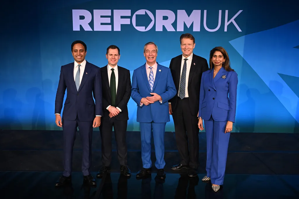 Nigel Farage’ın yeni ekibi, Britanya’yı yönetme iddiası hakkında bize ne söylüyor?