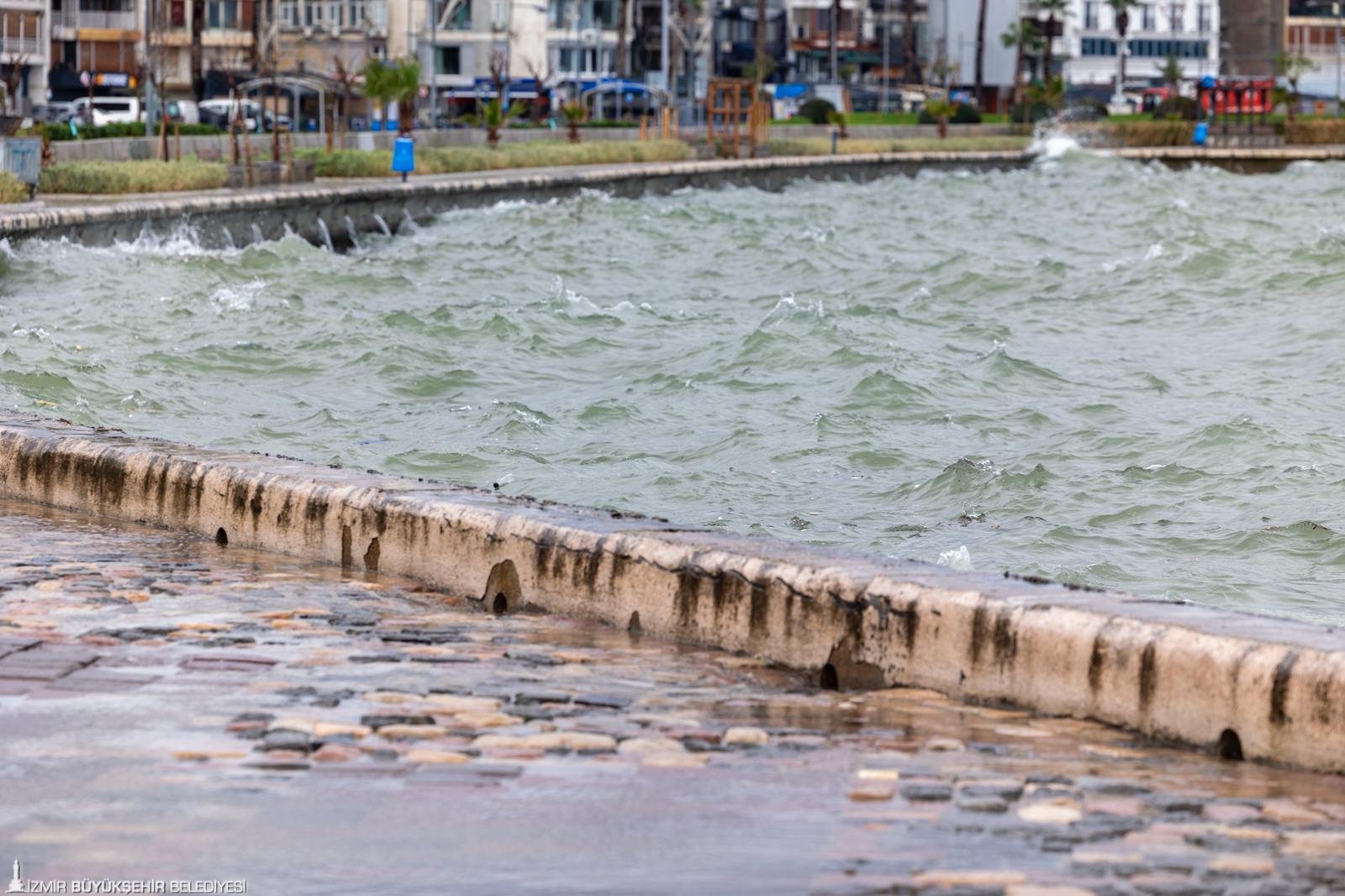 Taşmaların nedeni “bileşik kaplar” etkisi
