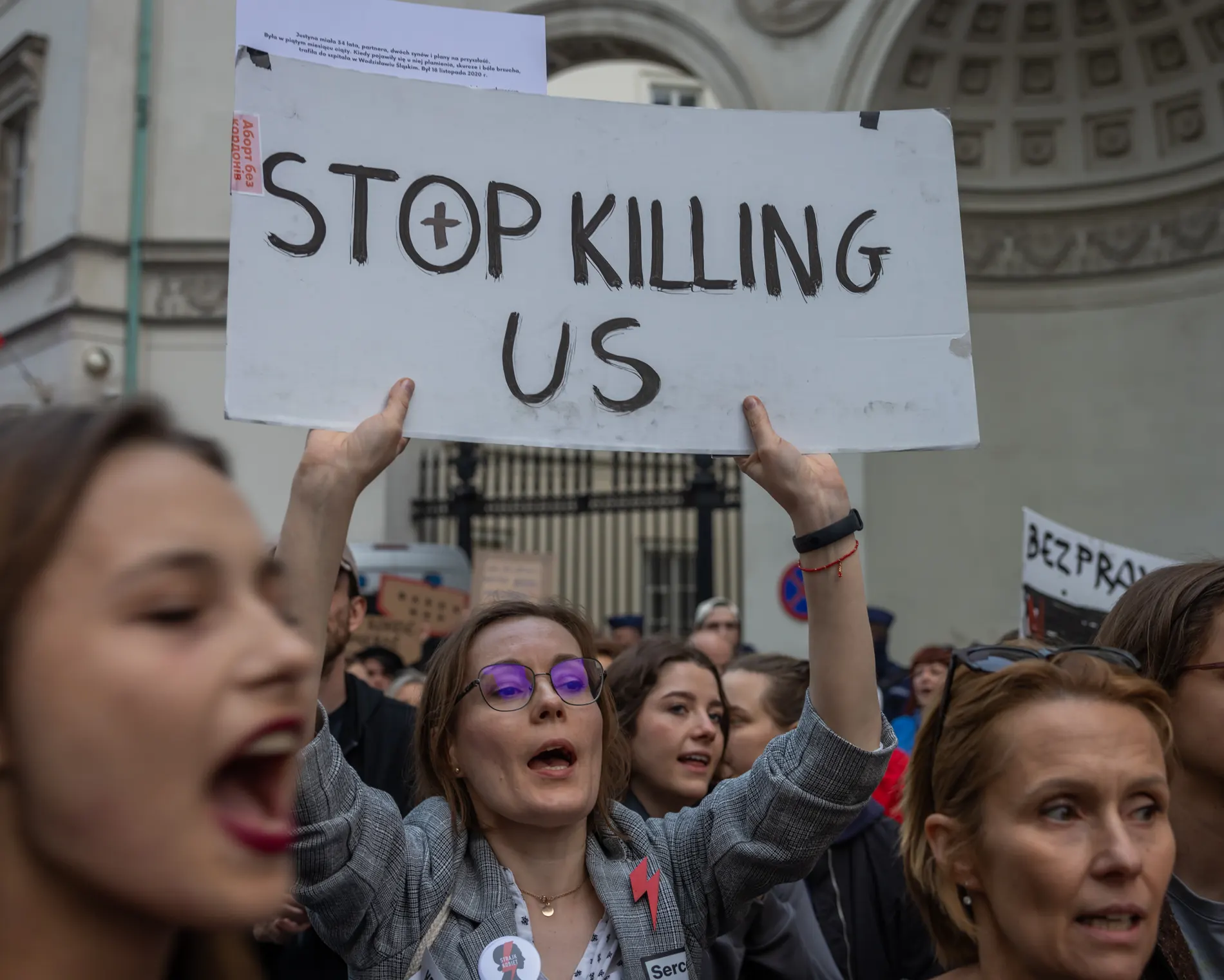 AB, birlik genelinde kürtaj haklarını güvence altına almak için fonları erişime açıyor