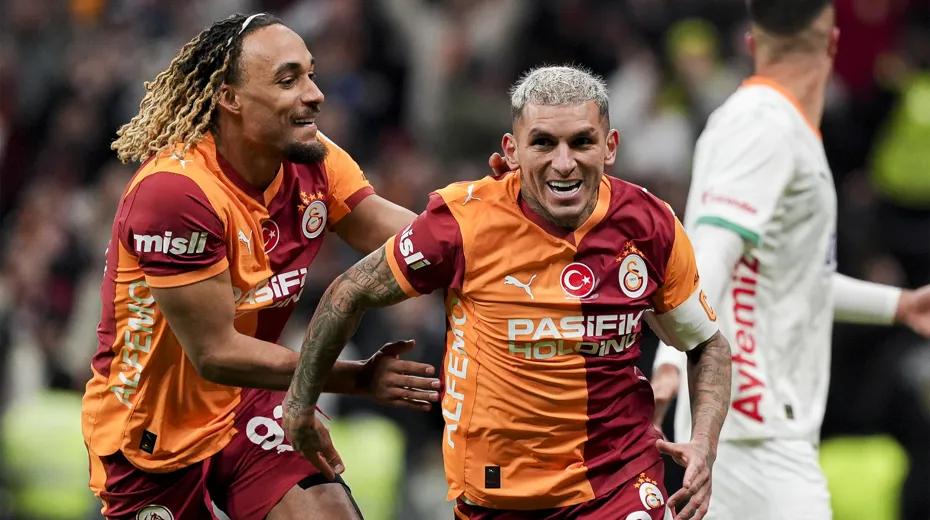 Galatasaray, Alanyaspor'u 3 golle geçti