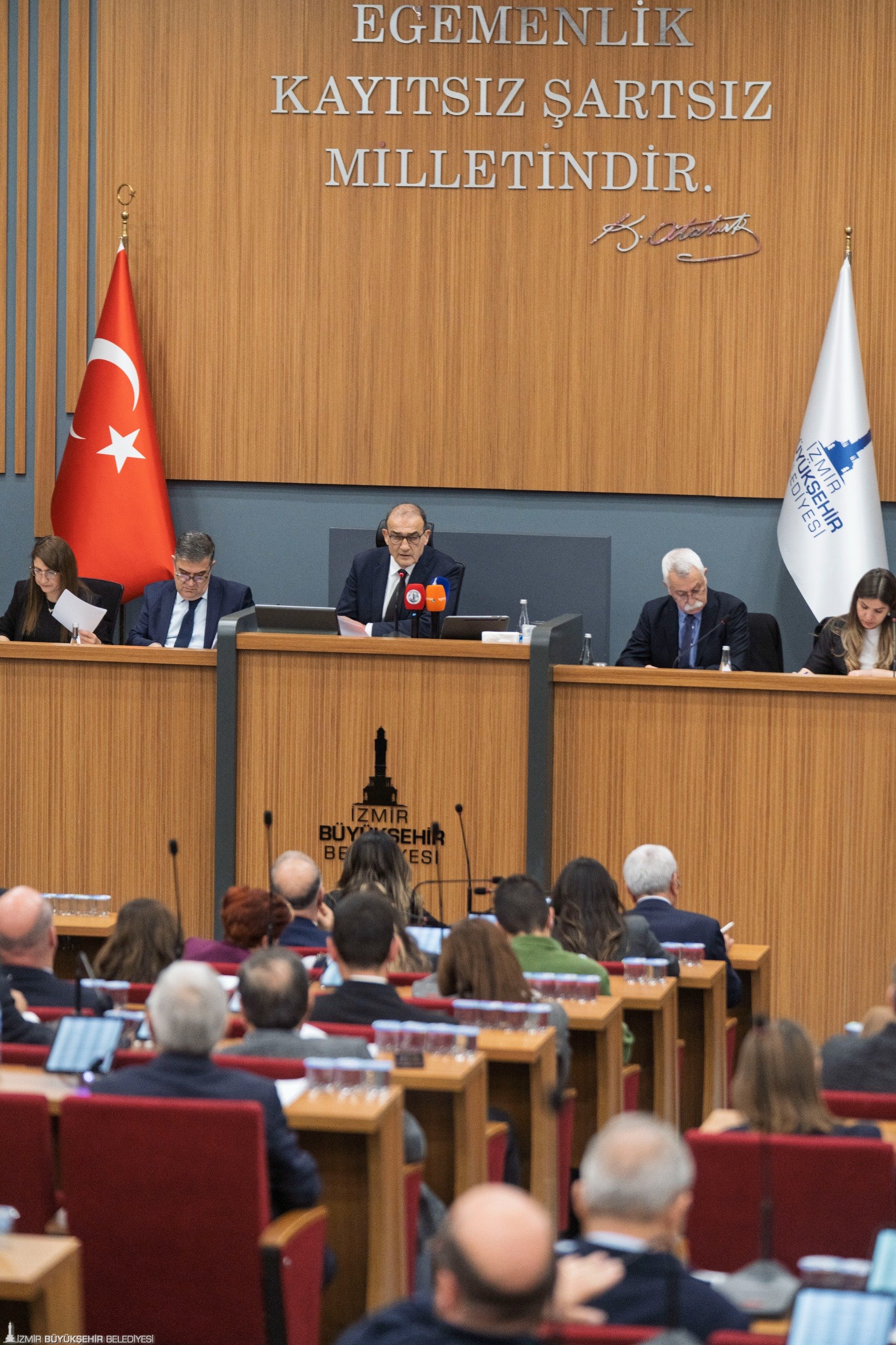 Büyükşehir Meclisi’nden Vakıflar’a tahliye isyanı
