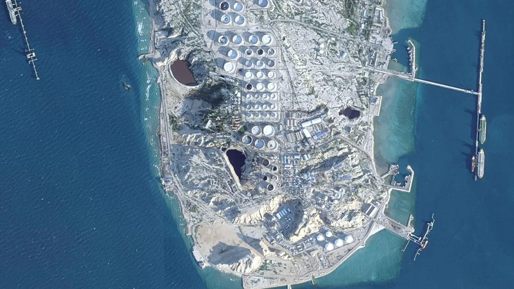 ABD'den Hark Adası'na saldırı: Trump, İran’ın petrol altyapısını tehdit etti