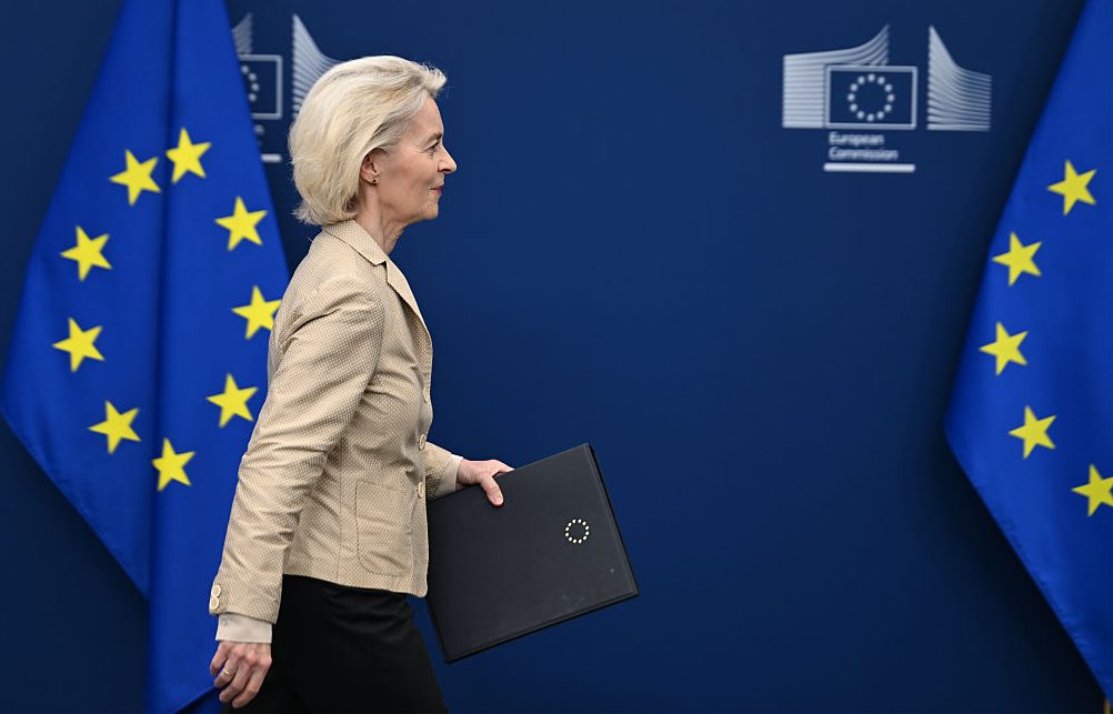 “Hızlı hareket et, kır ve ilerle”: von der Leyen’in yöntemi mercek altında