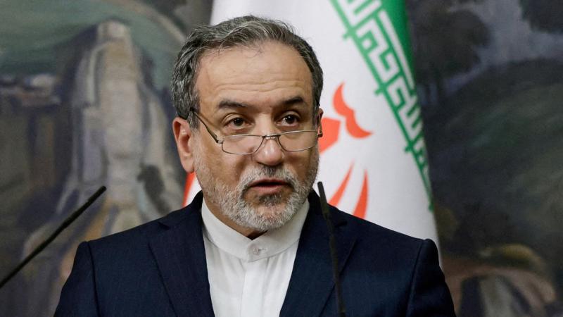 İran'dan İngiltere'ye üs uyarısı