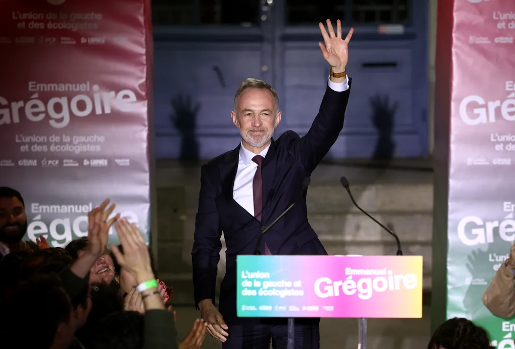 Sosyalist Emmanuel Grégoire, Paris belediye başkanlığı yarışını kazandı